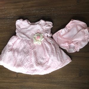 New with tags Light pink baby girl dress size 3-6m